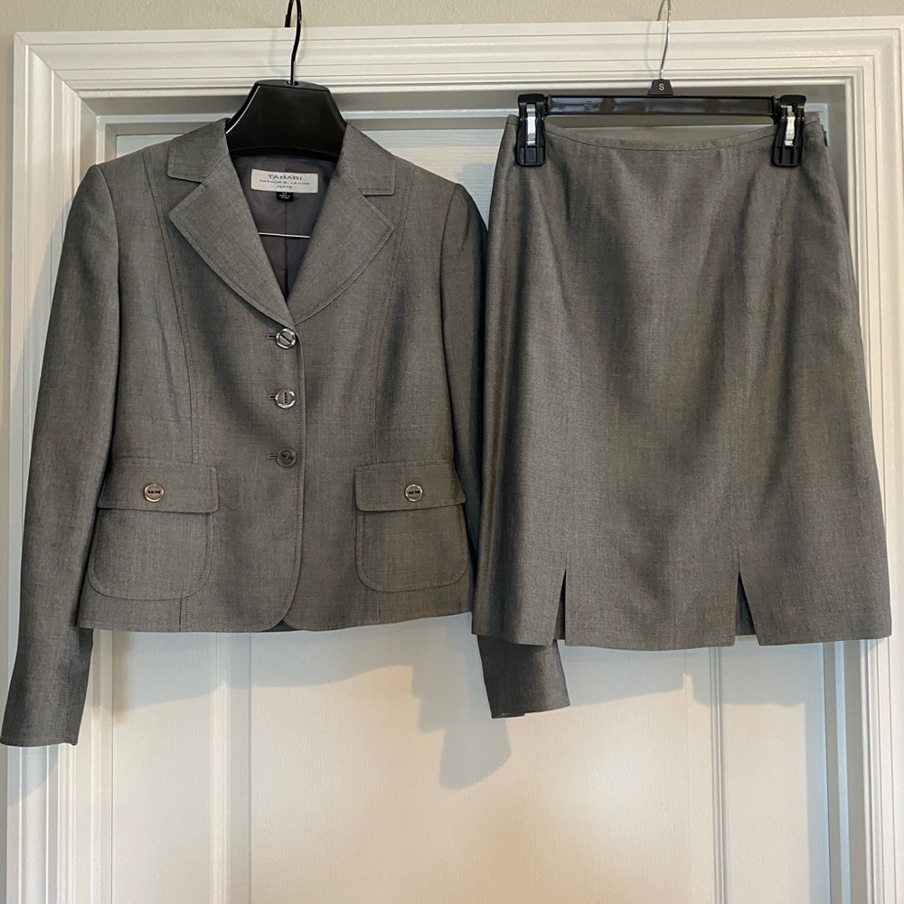Tahari (Arthur S. Levine) Skirt Suit